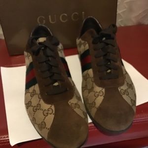 Gucci beige logo sneakers size 39.5, 9.5